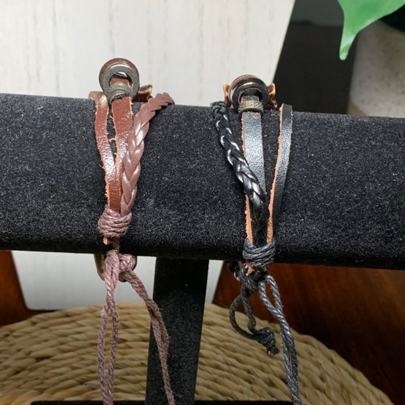 Brown or Black Leather Banded OWL Adjustable Bracelet, Unisex - Picture 6 of 10